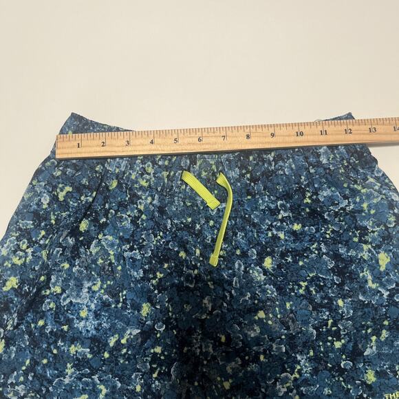 The North Face Printed Blue Class V mini Shorts size Small - Picture 7 of 10